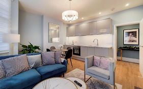 Luxury Art Deco, 2 Bedroom Flat